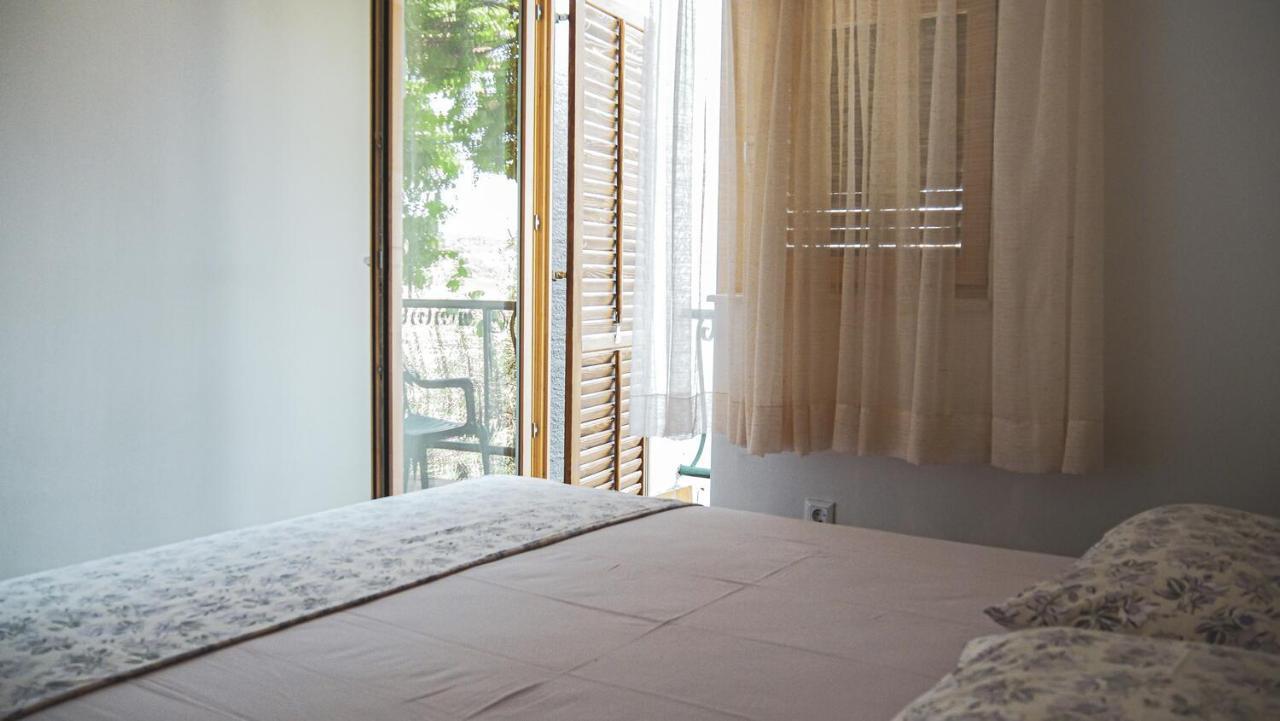Fully Renovated One Bedroom Apartment With A Seaview - A Sevid Eksteriør billede